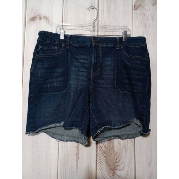 Maurices Shorts Ladies‎ 20W Cut Off Stretch Dark Wash - Picture 1 of 5